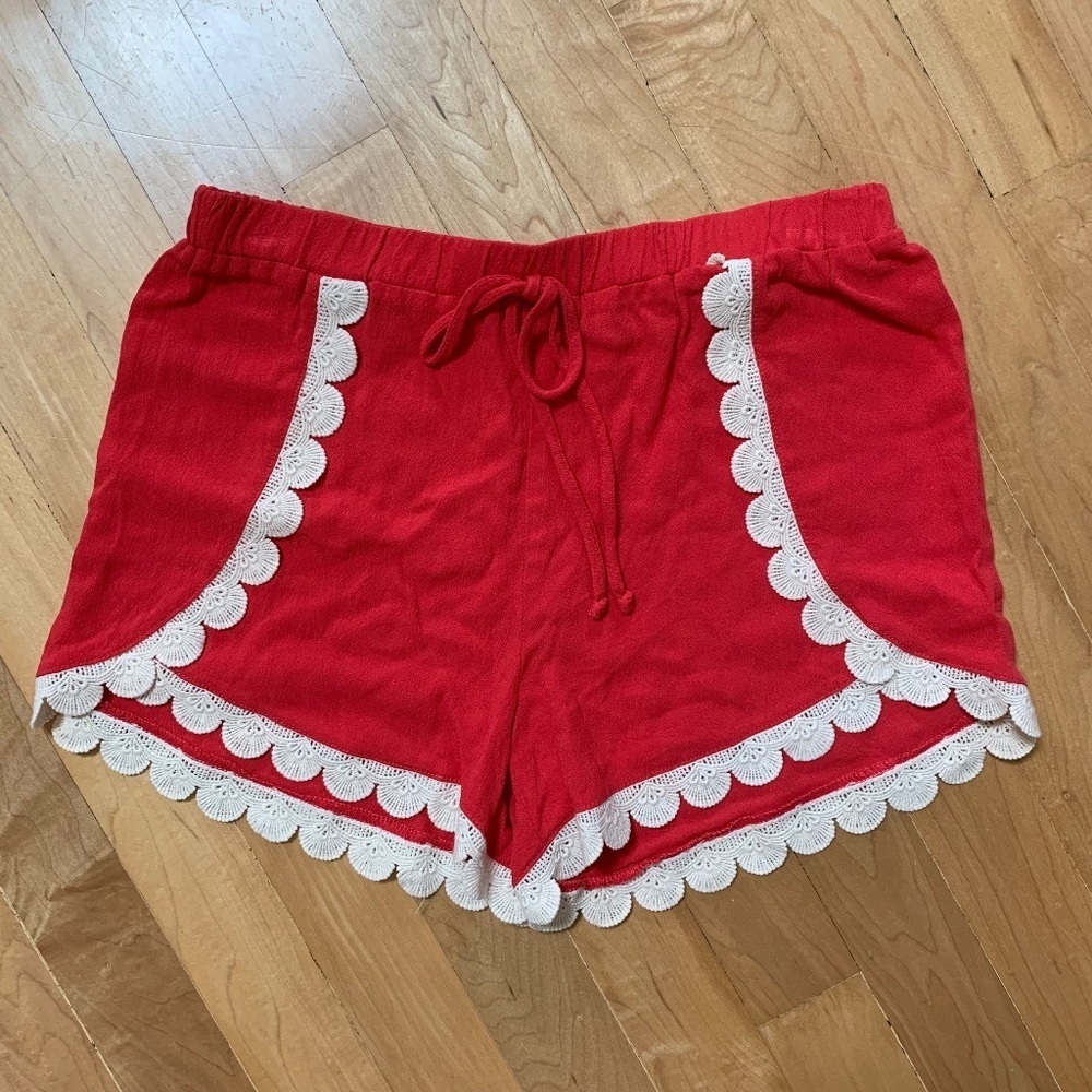 NWOT Lace Solemio Shorts Size Medium